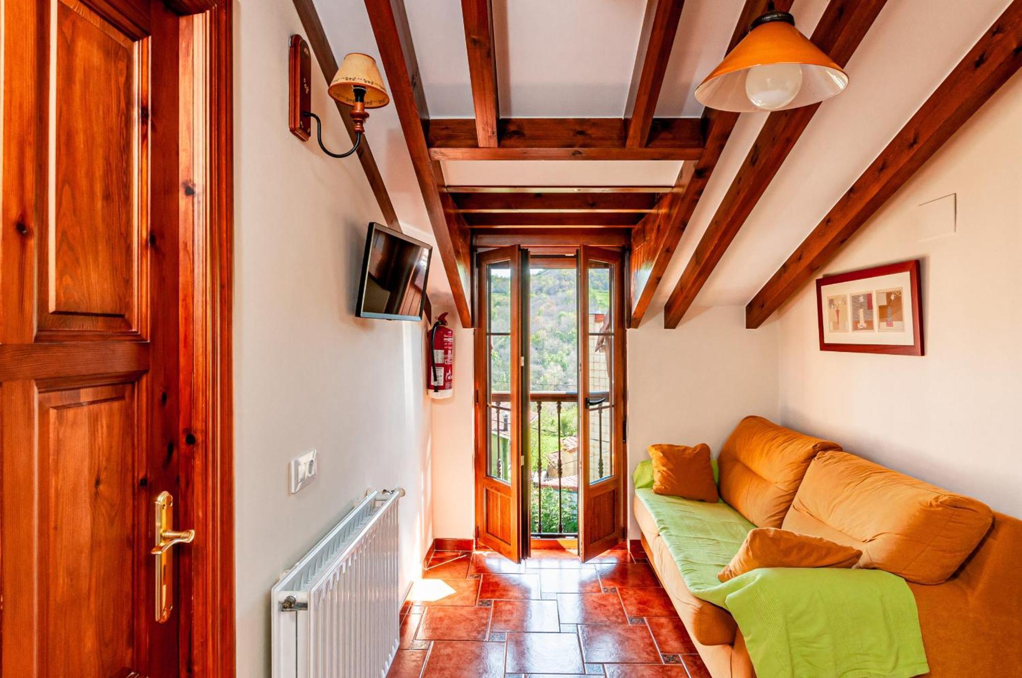 Apartamentos La Regoria Arenas De Cabrales Buitenkant foto