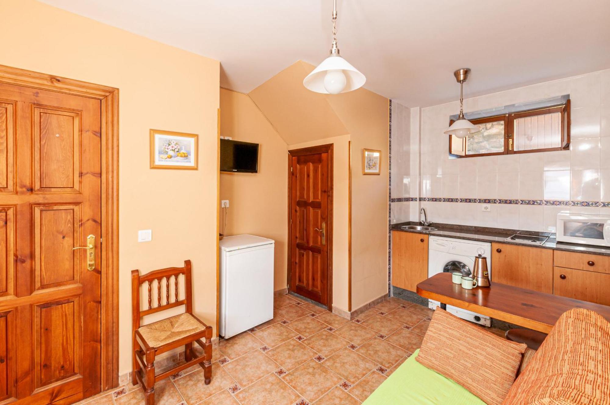 Apartamentos La Regoria Arenas De Cabrales Buitenkant foto