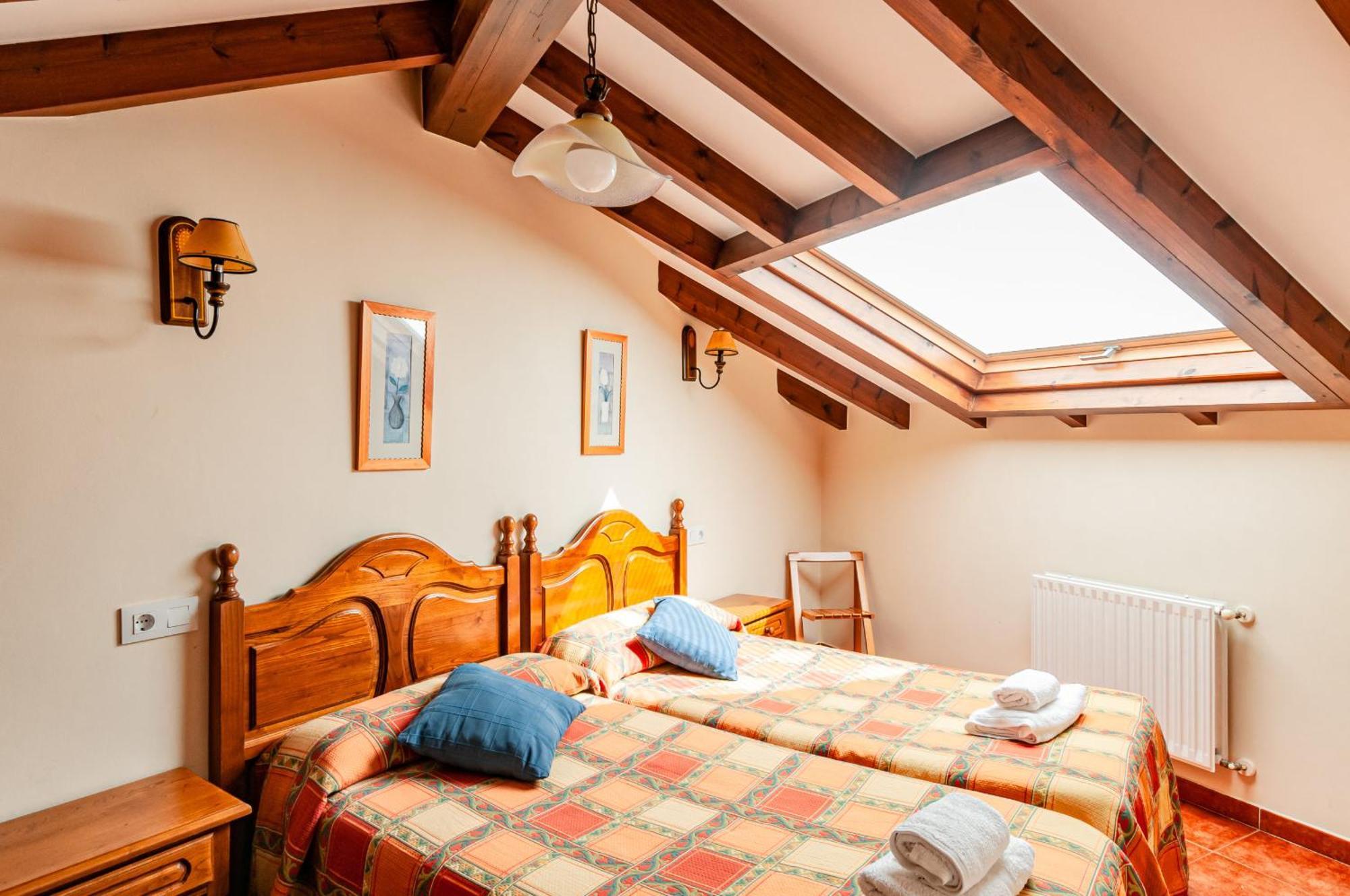 Apartamentos La Regoria Arenas De Cabrales Buitenkant foto