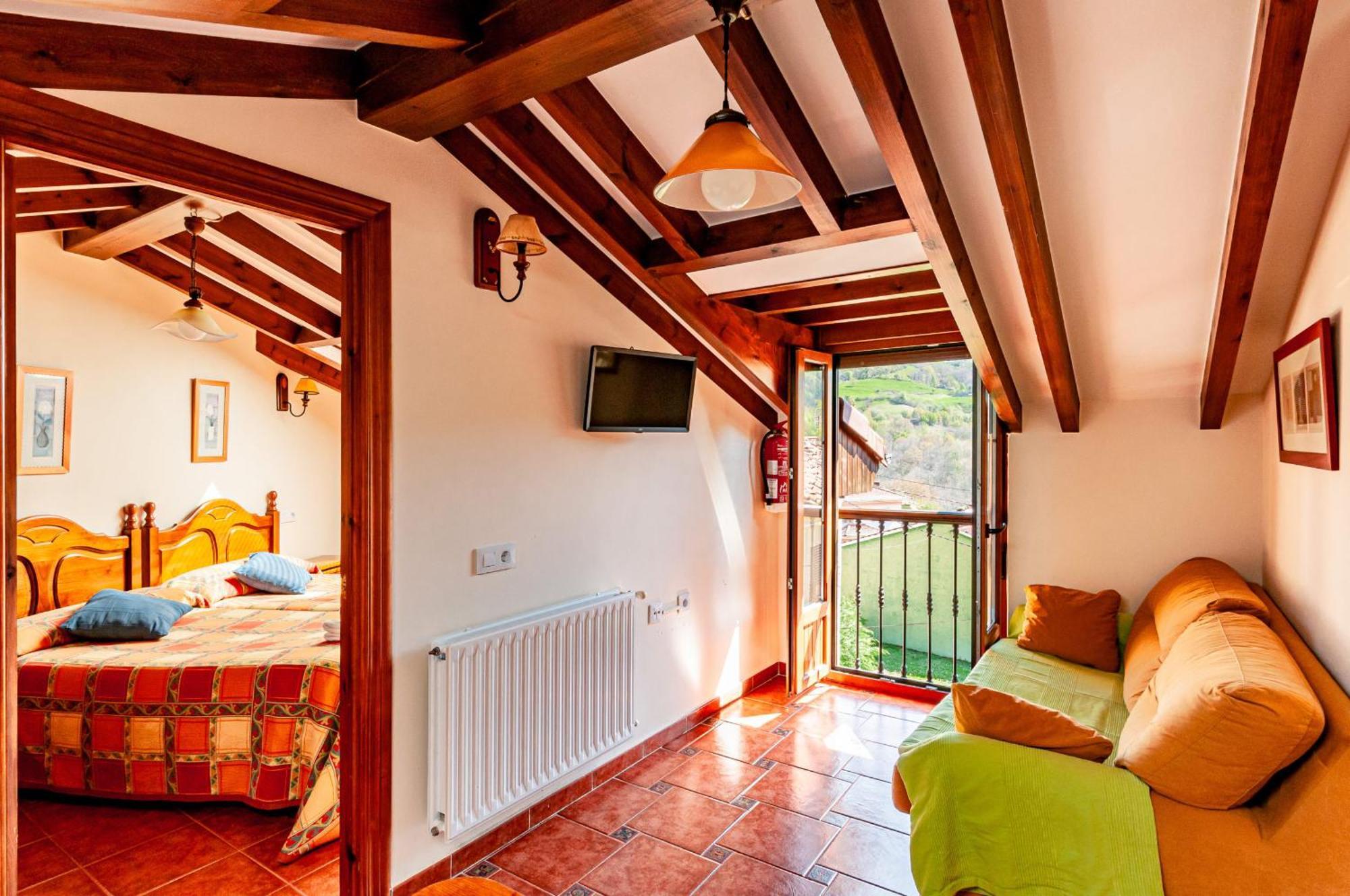 Apartamentos La Regoria Arenas De Cabrales Buitenkant foto