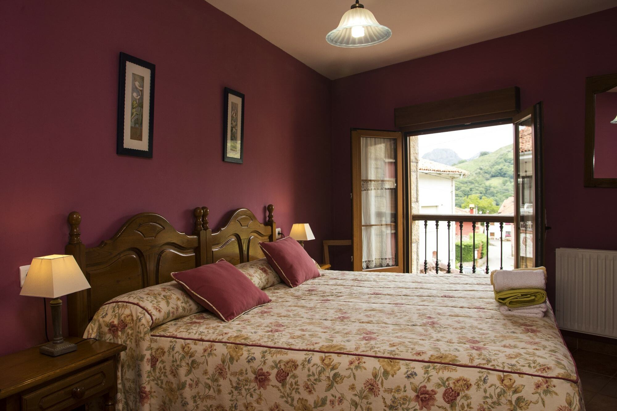 Apartamentos La Regoria Arenas De Cabrales Buitenkant foto